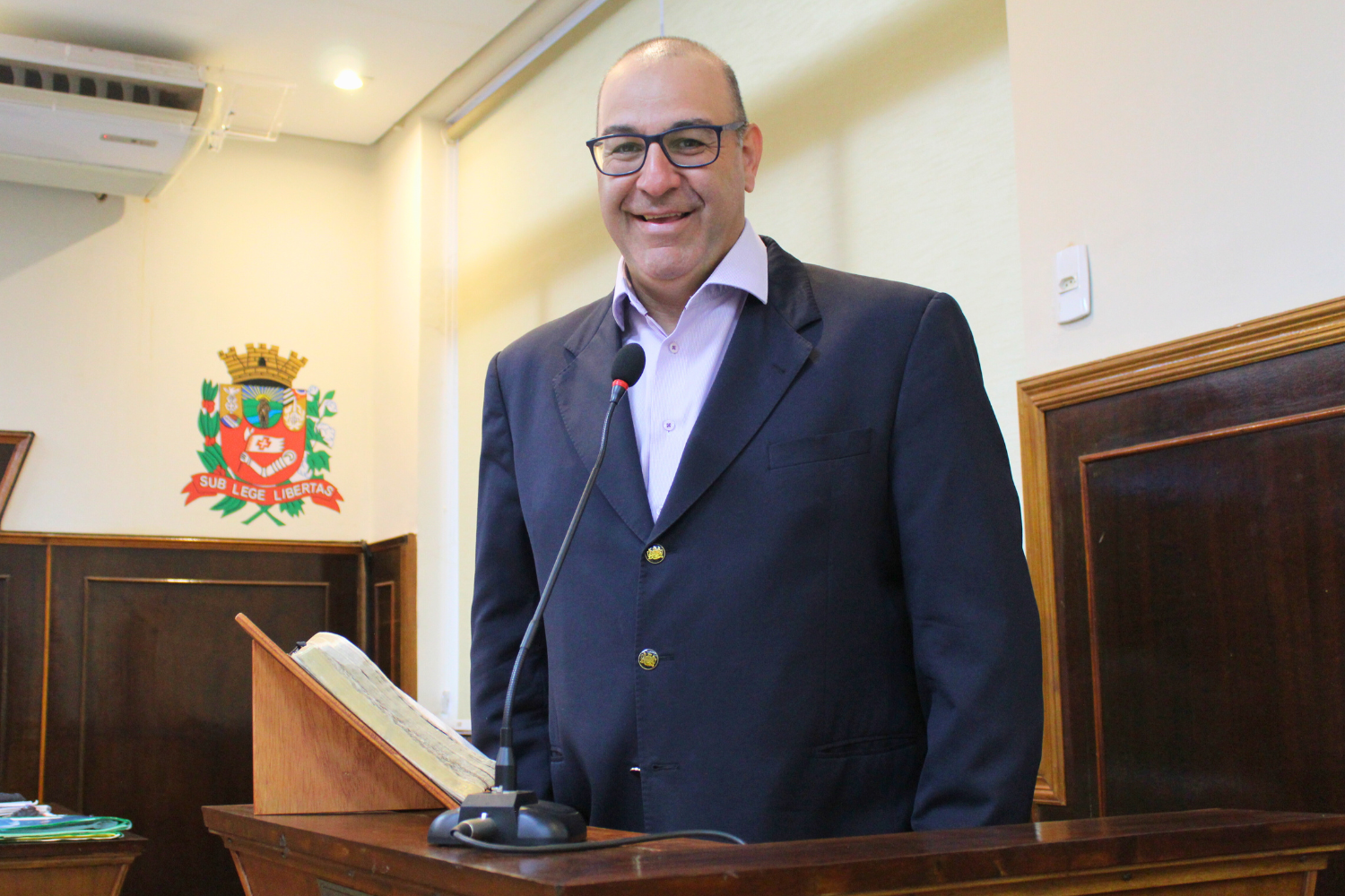 Vereador Amilcar Raphe apresenta Moção de aplausos ao Ailton Scopin Prado pela realização da tradicional Passeata de Natal em Novo Horizonte