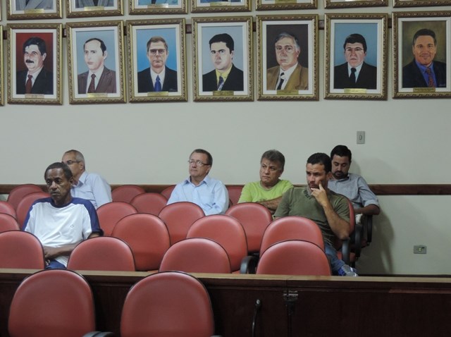 Assista à sessão ordinária da Câmara desta segunda-feira