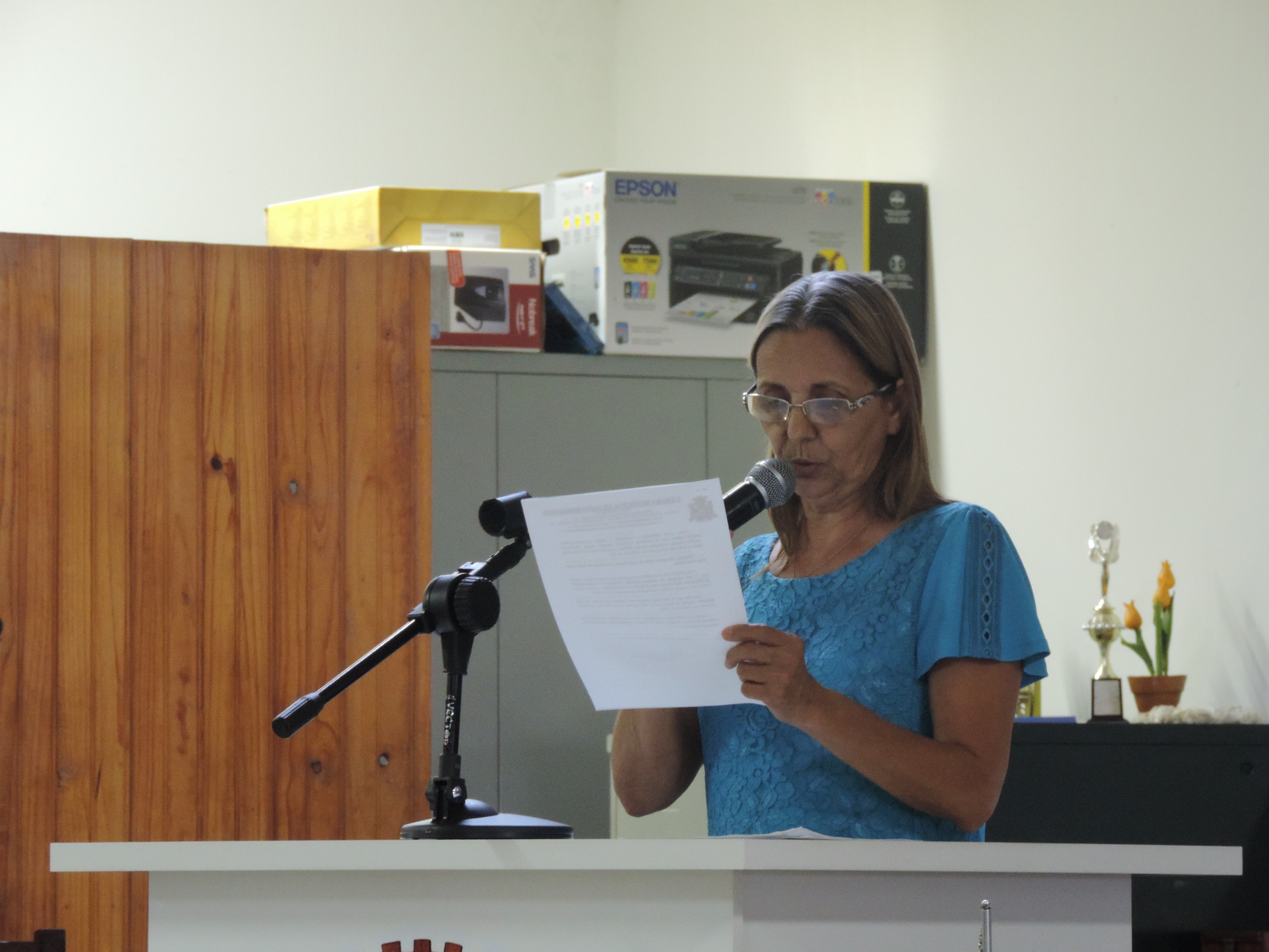 Vereadora Sônia Canato solicita ao Executivo recapeamento asfáltico em via do Jardim Aeroporto