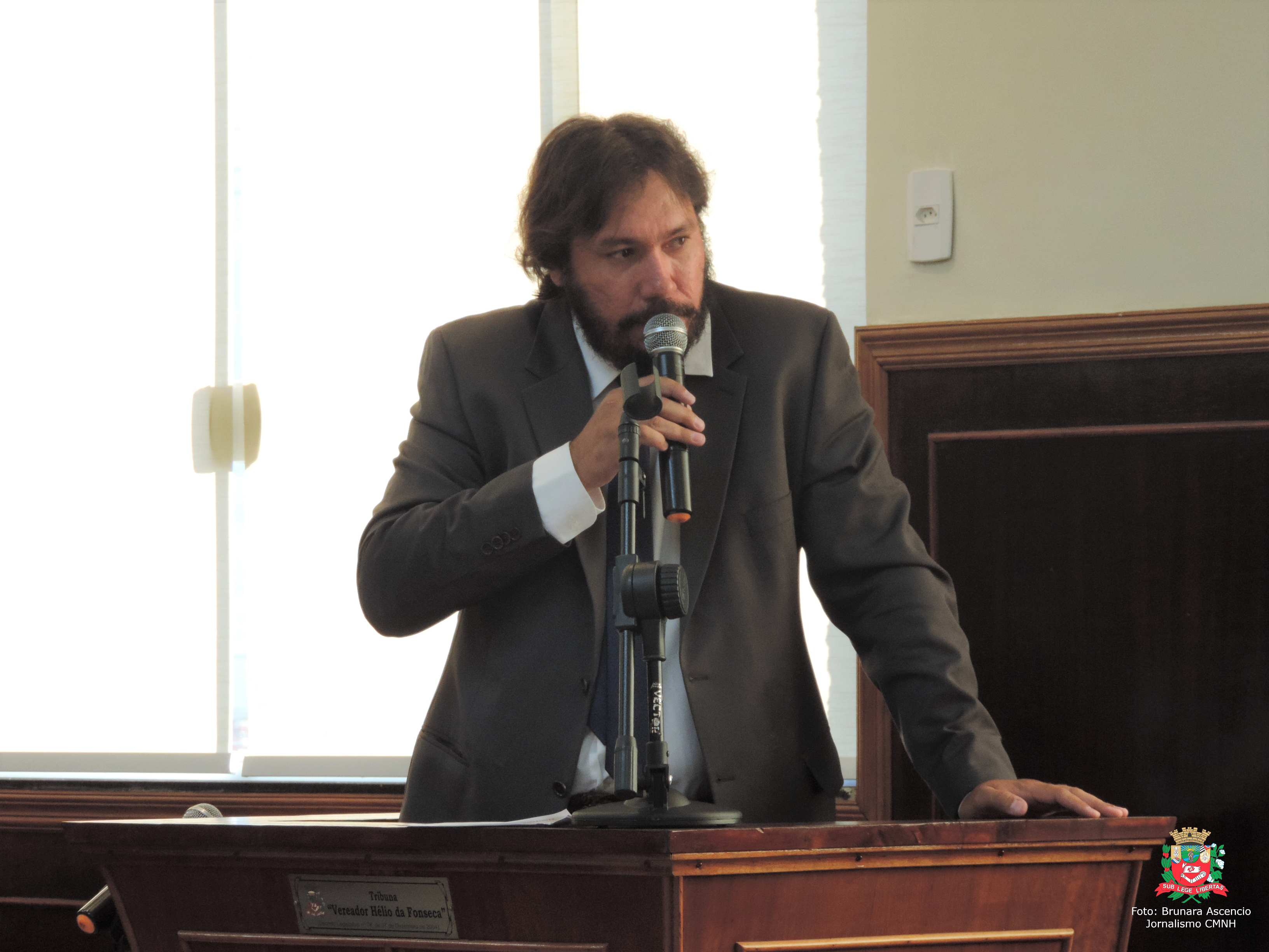 Vereador Locutor Douglas Alex solicita à Energisa informações com relação às altas contas de energia elétrica no Município