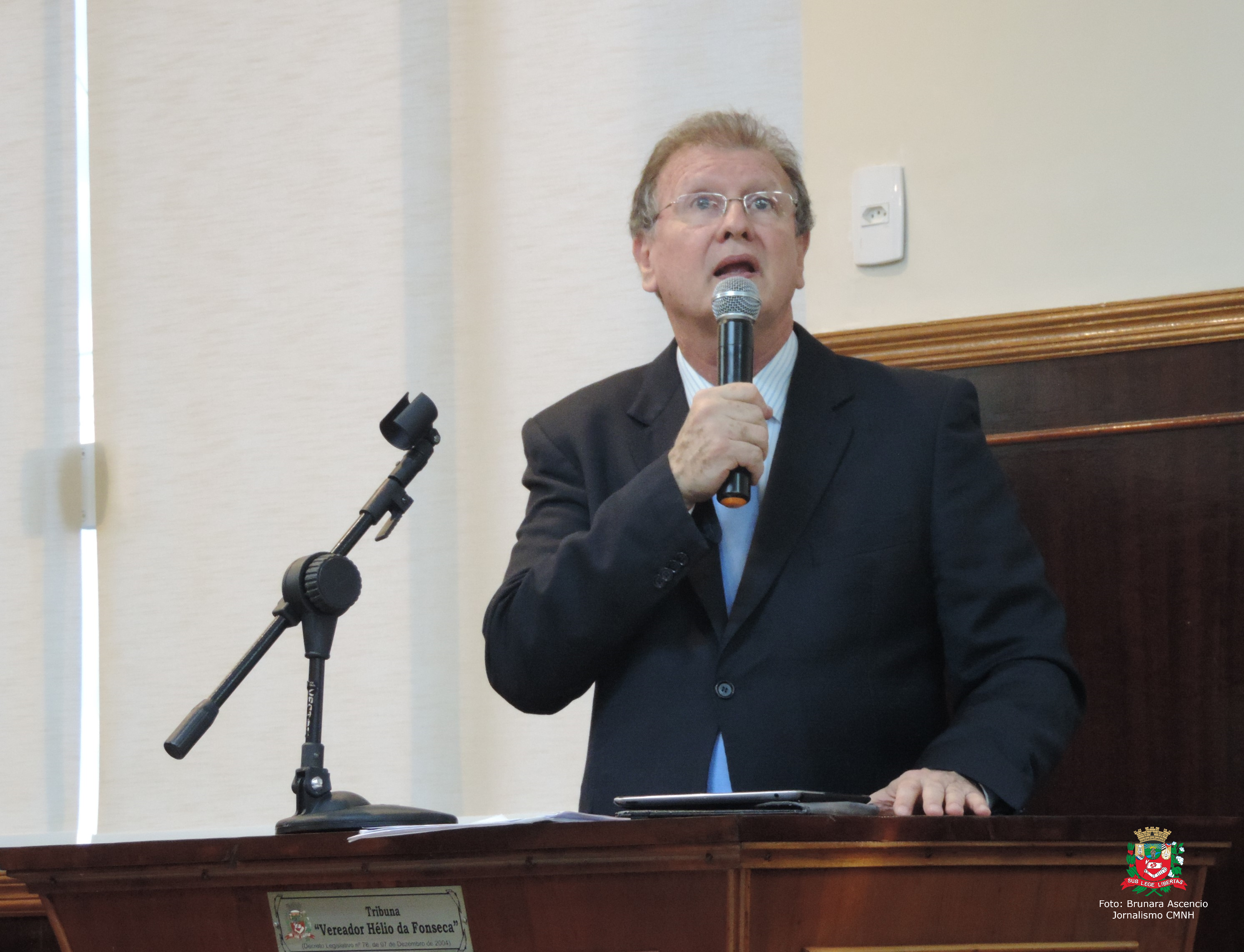 Vereador Roberto Melchiori solicita ao Executivo Municipal retirada de entulhos no Centro de Saúde II "Dr. João Dorival Cardoso"