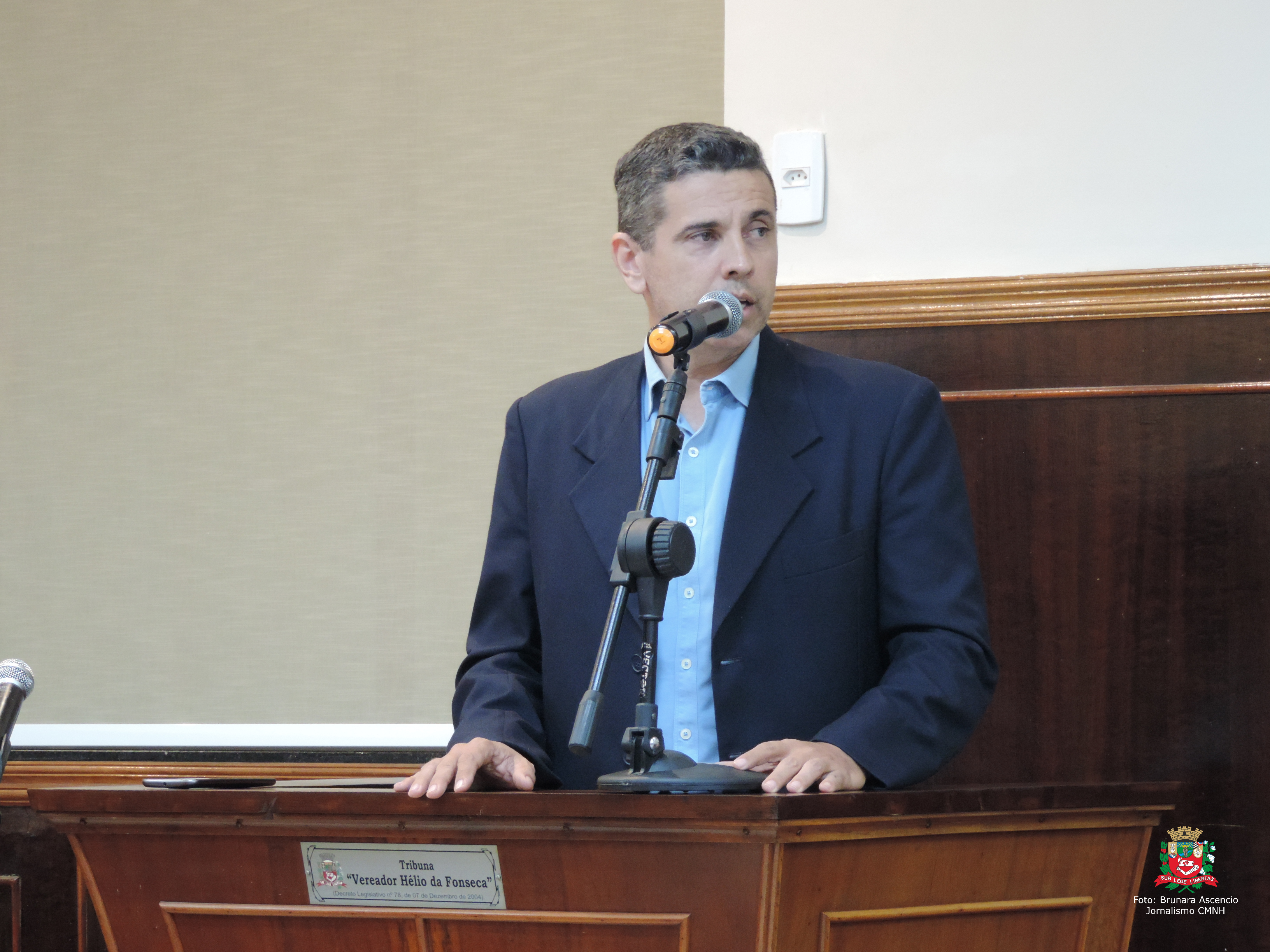 Vereador Beto de Souza solicita a deputado federal recursos para obra de infraestrutura para iluminação do Quirinão