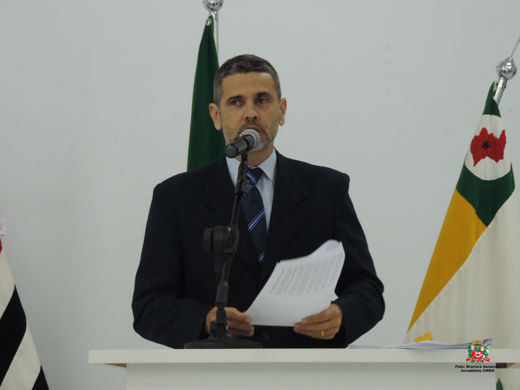 Vereador Beto de Souza apresenta Moção de Aplausos à equipe feminina de handebol da categoria mirim do Colégio Anglo Santa Rita