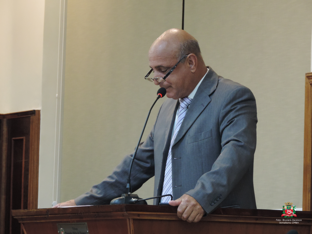 Vereador Ideval do Sinserp apresenta Moção de Aplausos o médico gastroenterologista Dr. Timóteo Vilela Veríssimo