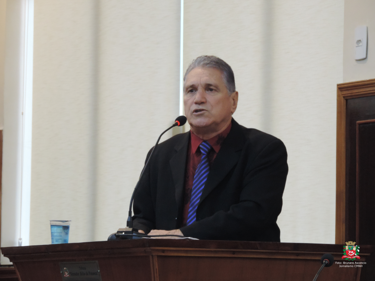 Vereador Nelsinho Luiz Alex apresenta Moção de Aplausos Aplausos ao Pastor Izaque Costa de Oliveira