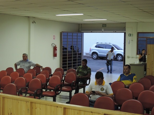 Assista à sessão ordinária realizada nesta segunda-feira