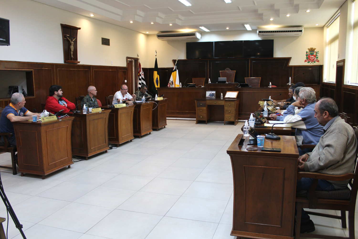 Legislativo realizou reunião com o Prefeito Fabiano Belentani sobre Projetos de Lei que preveem financiamento de R$ 24 milhões