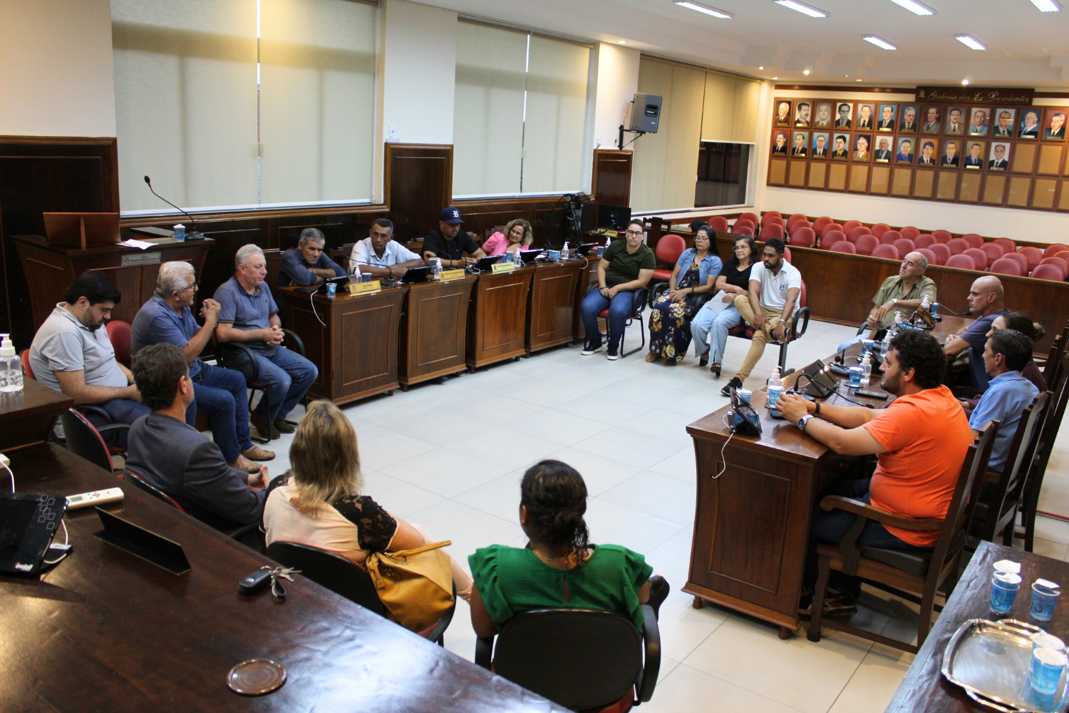 Câmara realizou reunião para tratar sobre o consumo de bebidas alcoólicas por crianças e adolescentes em vias públicas 
