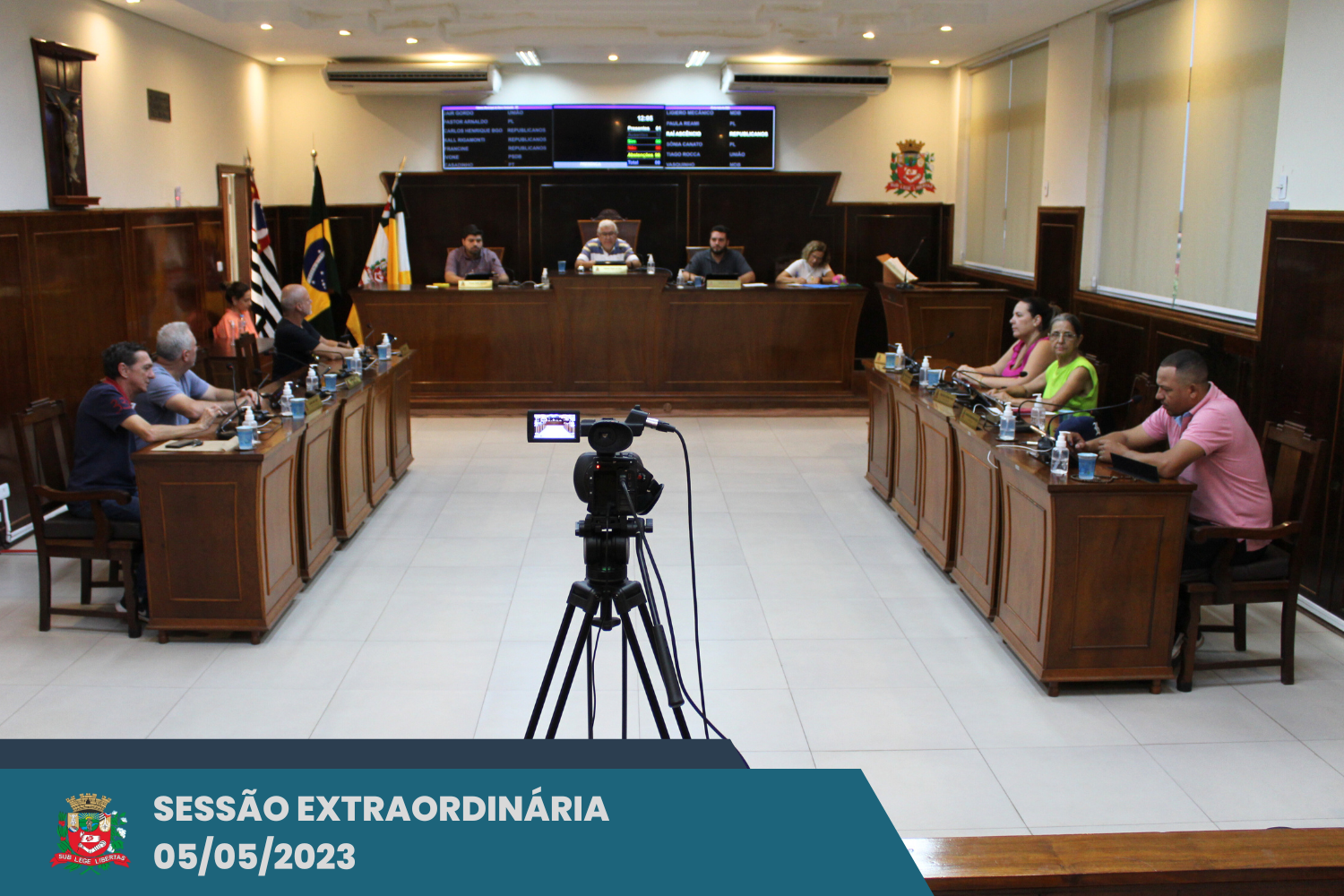 Plenário analisou dois Projetos de Lei na sessão extraordinária desta sexta-feira