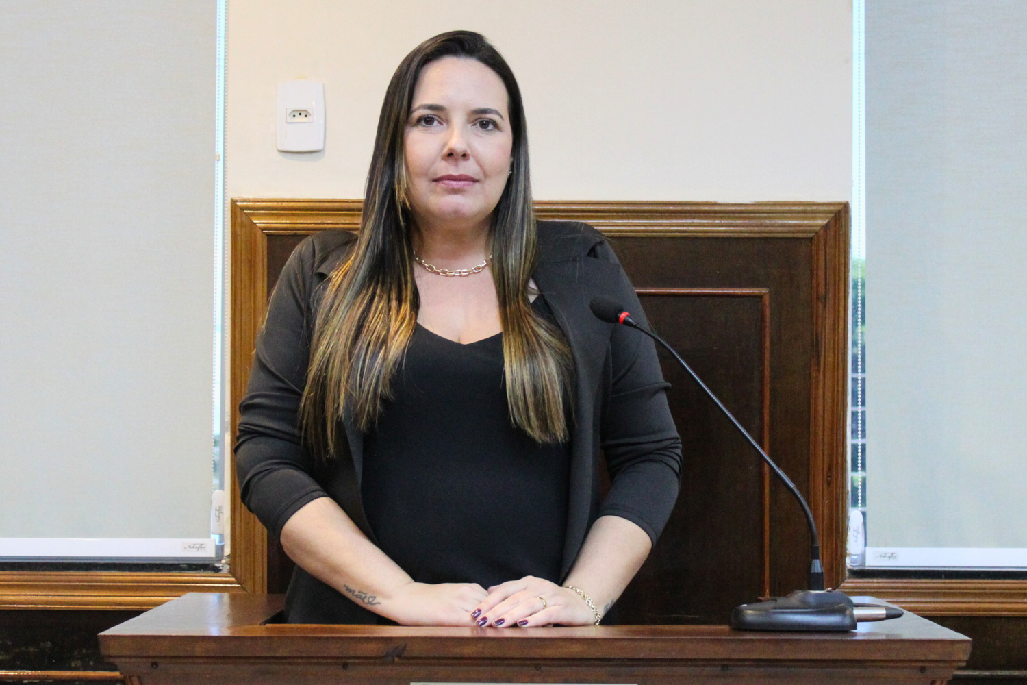 Vereadora Paula Reami solicita à Secretaria Municipal de Saúde médico neurologista e fonoaudióloga para atender na Rede Municipal de Ensino