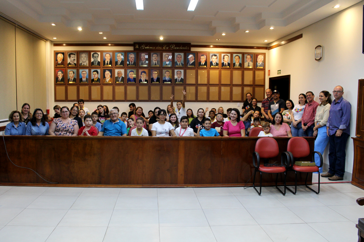 Câmara recebeu a visita de alunos que participam de Projeto do Atendimento Educacional Especializado da Rede Municipal de Educação
