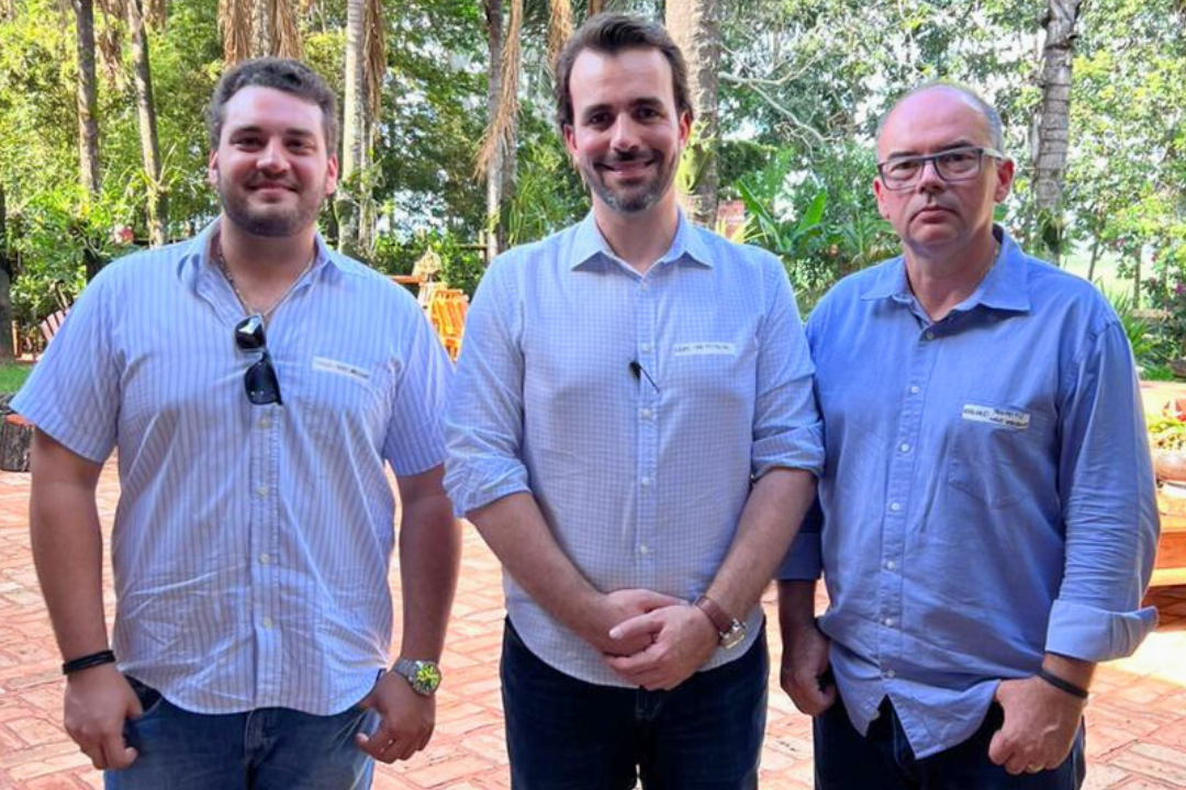 Vereador Tiago Rocca e Prefeito Fabiano Belentani solicitam intercessão do Deputado Estadual Lucas Bove junto ao governo do Estado para pavimentação da Estrada do Taquaral