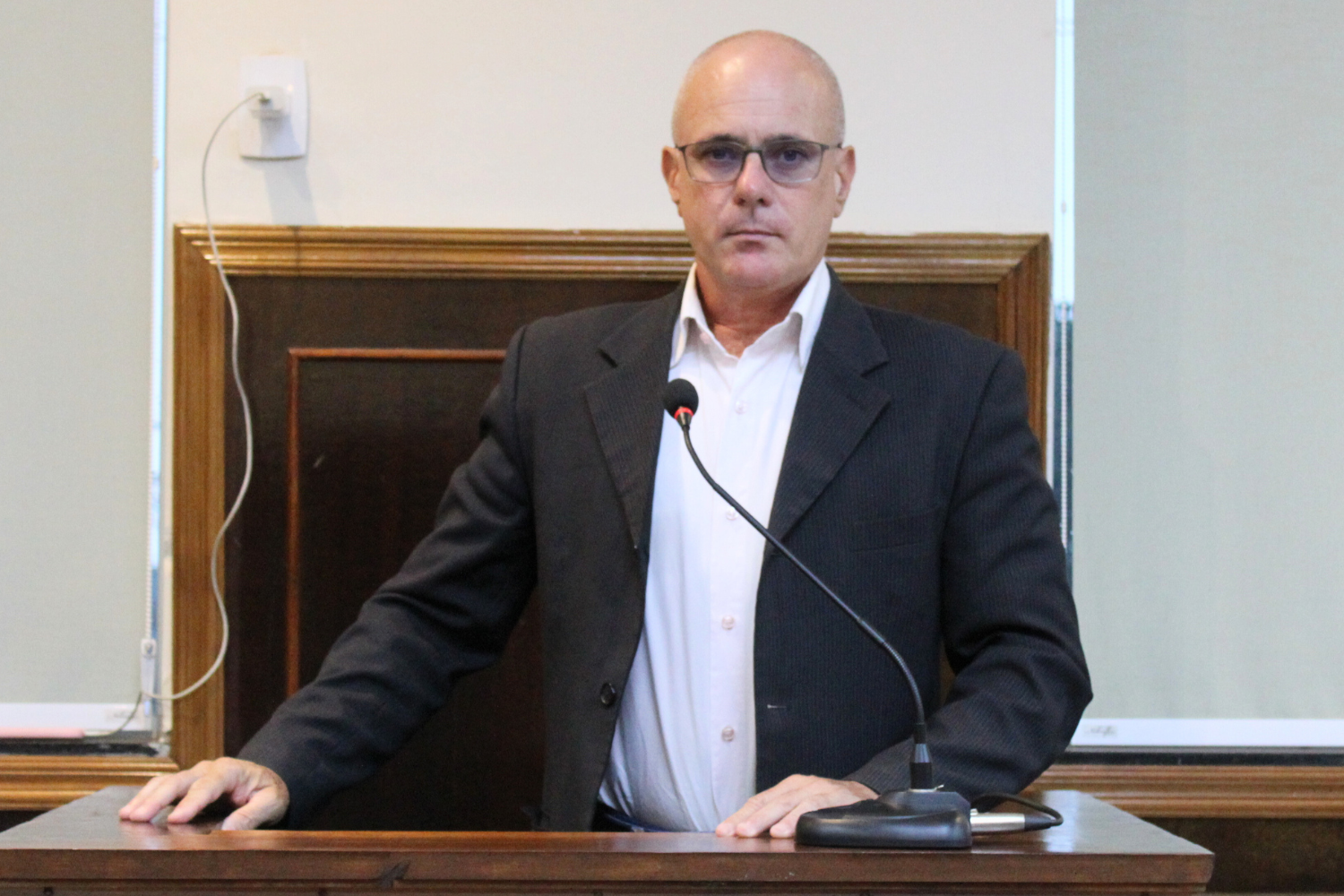 Vereador Kall Rigamonti solicita ao Prefeito Fabiano Belentani recape em trecho da Rua Itajobi no Jardim Santa Clara