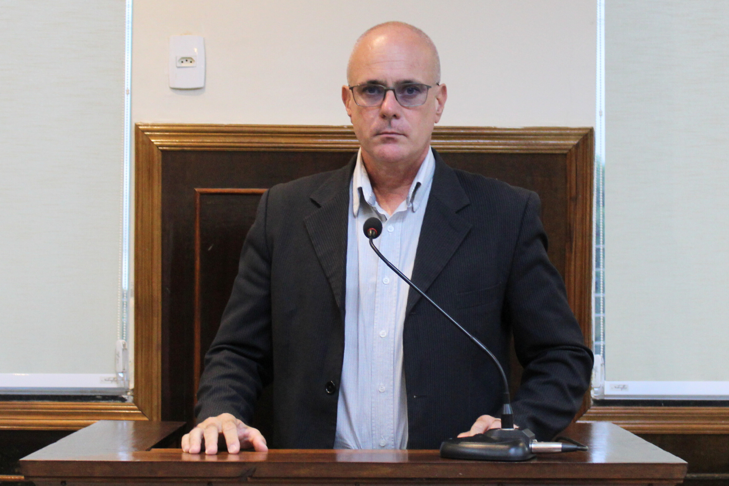 Vereador Kall Rigamonti solicita ao Prefeito Fabiano Belentani instalação de câmeras de monitoramento nos ônibus escolares