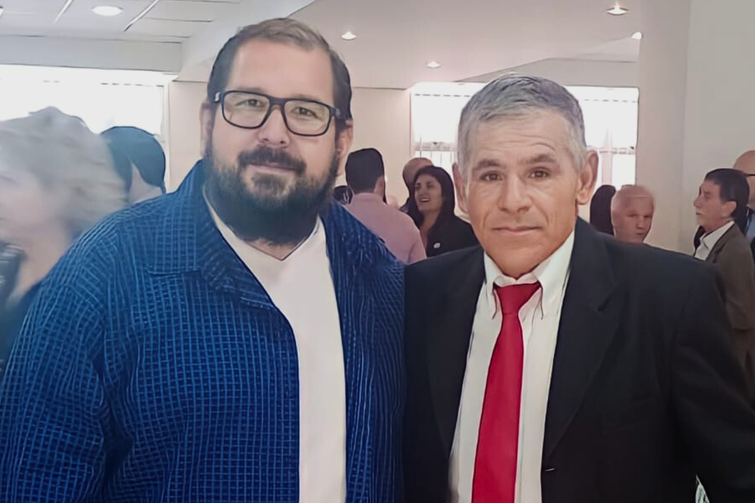 Vereador Casadinho concede Medalha "28 de Outubro" a Márcio Ricardo Tavares