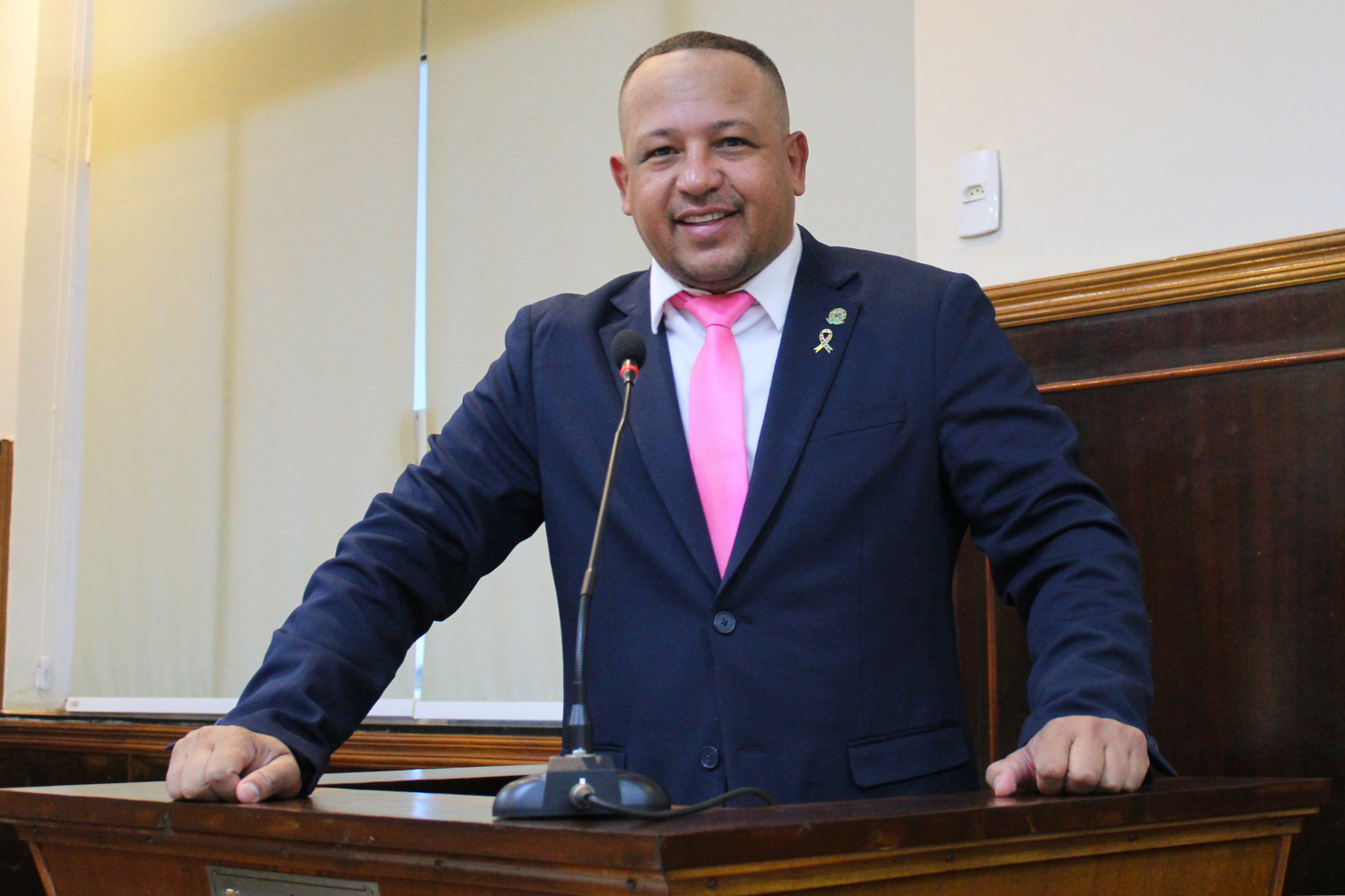 Vereador Carlos Henrique BGO solicita ao Executivo Municipal reajuste no valor nas diárias dos motoristas da Saúde 