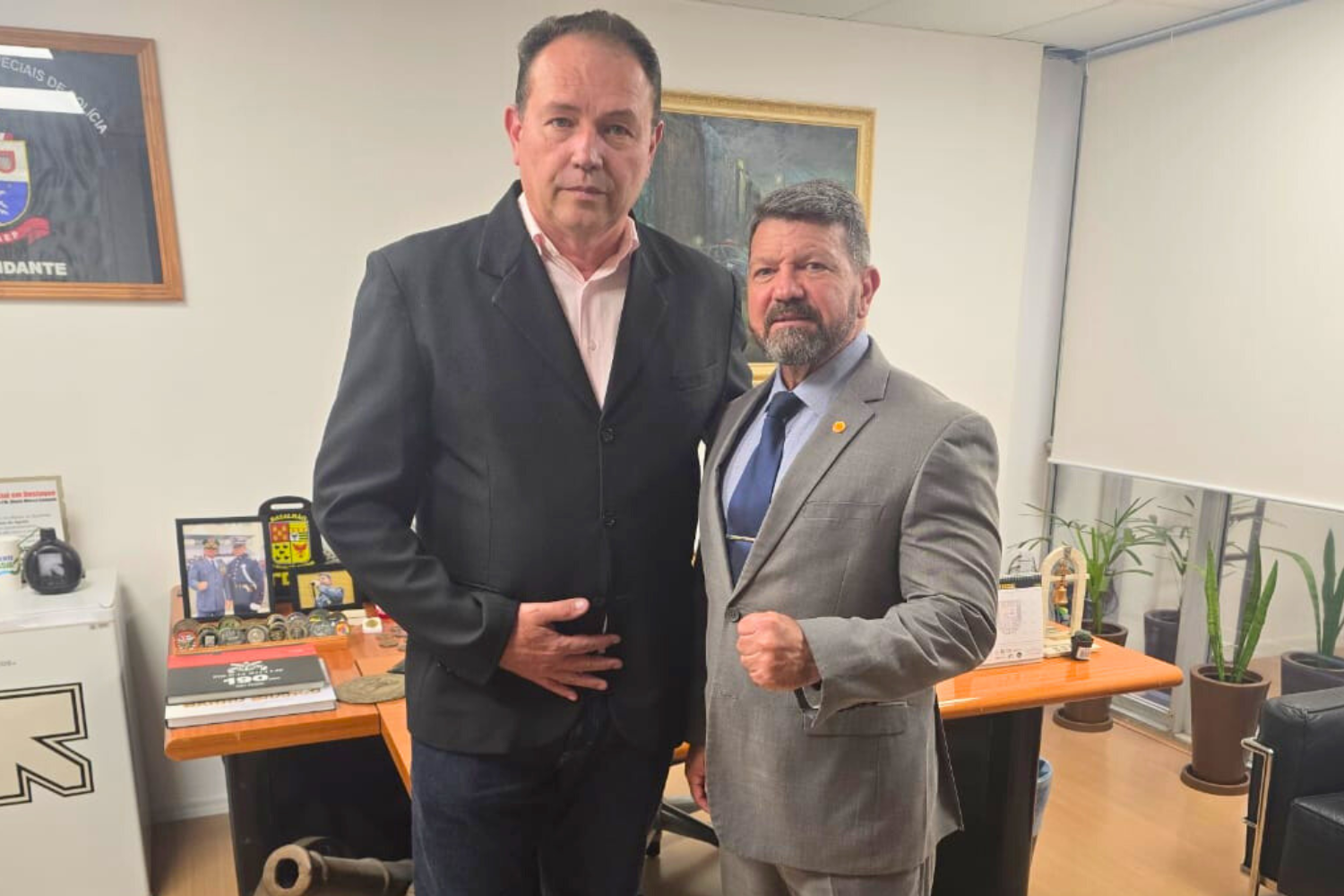 Vereador Miron solicita ao Deputado Estadual Major Mecca R$ 200 mil para APAE de Novo Horizonte 